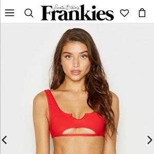 Frankie’s bikini top look-alike with bottoms!